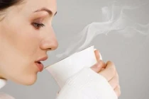 Những lợi ích không thể ngờ tới từ việc uống nước ấm