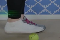 Độc đáo cách massage bằng banh tennis