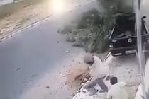 Ba người thoát chết không tưởng sau tai nạn kinh hoàng