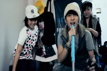 Bê Trần như hotboy Hàn Quốc hát nhép "Suy nghĩ trong anh"