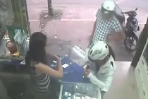 Pha cướp điện thoại “quá nhanh quá nguy hiểm” của nữ tặc