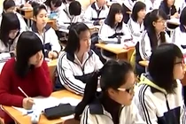 Video: Thực hư Bộ Giáo dục không cho dạy ngoài sách giáo khoa