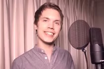 Chàng trai có giọng hát của 15 danh ca thế giới