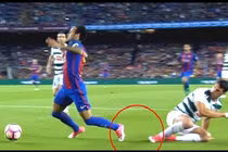 Những tình huống ăn vạ hài hước trên sân cỏ (2)