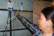 Video: Chồng chích điện giết vợ vì đòi ly hôn