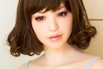 Trung Quốc nở rộ trào lưu nuôi robot tình yêu