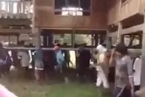 Khó tin với cách chuyển nhà siêu tốc