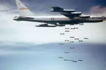 Pháo đài bay B-52 phô diễn kỹ năng ném bom rải thảm