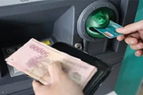 Đi rút tiền tại ATM, khách hàng cần chú ý những gì?