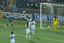 Top 10 pha ghi bàn bằng ngực đẳng cấp nhất lịch sử