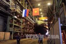 Tàu ngầm lớp Kilo thứ 5 vào vịnh Cam Ranh an toàn