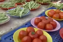 Chợ đồng giá chỉ 5.000 đồng hút người tiêu dùng