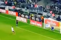 Pha đá penalty có một không hai