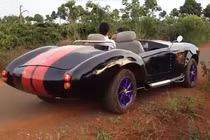 Xe thể thao tự chế đẹp từng centimet của thợ Việt