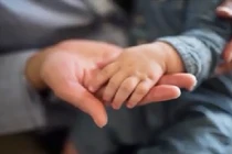 Kỳ lạ cậu bé mới 1 tuổi đã dậy thì