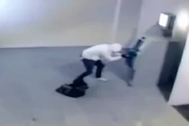 Trộm dùng thuốc nổ công phá máy ATM