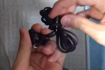 Hướng dẫn quấn tai nghe nhanh gọn trong vài nốt nhạc