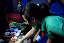 Chân dung cô gái tính tiền nhanh như máy gây xôn xao