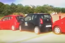 Màn đỗ xe siêu đẳng và hài hước nhất