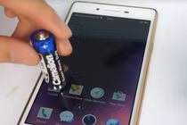 Video: 5 phút hô biến chiếc điện thoại của bạn trở nên độc đáo