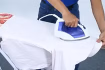 Video: Hướng dẫn cách ủi áo sơ mi đúng cách