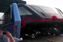 Xe buýt bay khổng lồ của Trung Quốc bây giờ ra sao?