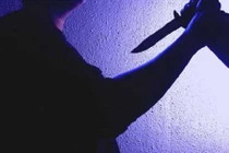 Ghen tuông, cụ ông vung dao chém chết tình địch