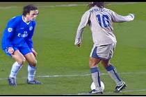 Những pha ghi bàn đẹp mắt đầy tinh tế