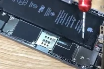 Nguyên nhân iPhone dính nước và cách xử lý 