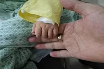 Quyết tâm chạy trốn khỏi người chồng “bạo dâm“