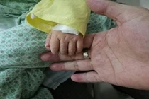 Quyết tâm chạy trốn khỏi người chồng “bạo dâm“