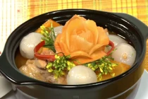 Công thức chuẩn cho món gà tiềm chôm chôm ngon lạ