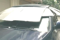 Sáng chế độc đáo giúp chống nắng ô tô cả ngày