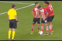 Những tình huống tranh nhau sút penalty đáng chú ý