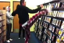 Cười "ngặt nghẽo" những màn nghịch dại hại bản thân (2)