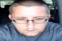 Vỡ bụng với những người cười như không cười