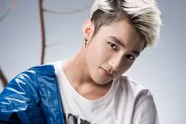 Style luộm thuộm như bố già của Sơn Tùng MTP 