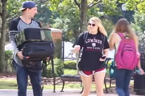 Bí quyết xin số điện thoại khiến phái nữ không thể khước từ