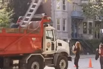 Gặp tai họa vì đồng nghiệp mê gái