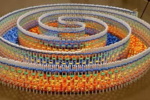 Hiệu ứng Domino công phu hoành tráng nhất từng thấy