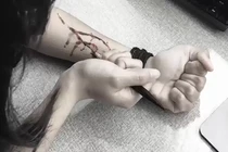 Hãi hùng trào lưu tự hủy hoại bản thân trên thế giới