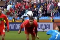 Những pha ghi bàn không tưởng trong lịch sử bóng đá