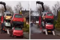 Kinh ngạc với cảnh ô tô cõng nhau lên xe tải