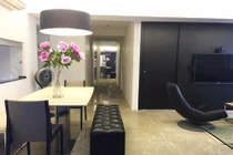 Nhà hiện đại, sang trọng của cặp vợ Việt chồng ngoại ở Singapore