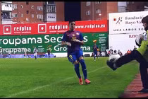 Những pha “khống chế bóng” kỹ thuật bên ngoài sân cỏ