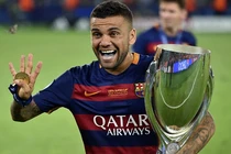 Những hậu vệ biên hay nhất thế kỷ 21