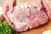 5 thực phẩm tuyệt đối không nên quay trong lò vi sóng