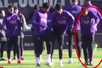Dani Alves làm thầy dạy nhảy ngay trên sân tập