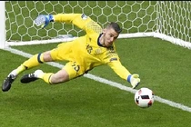 Top những pha cứu thua hay nhất Euro 2016 
