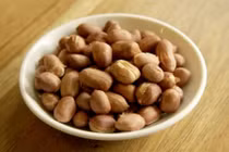 Bí quyết làm lạc rang húng lìu ngon ơi là ngon